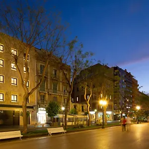 https://apartaments-rambla-68.top-hotels-tarragona.com